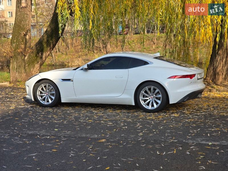 Купе Jaguar F-Type 2016 в Киеве