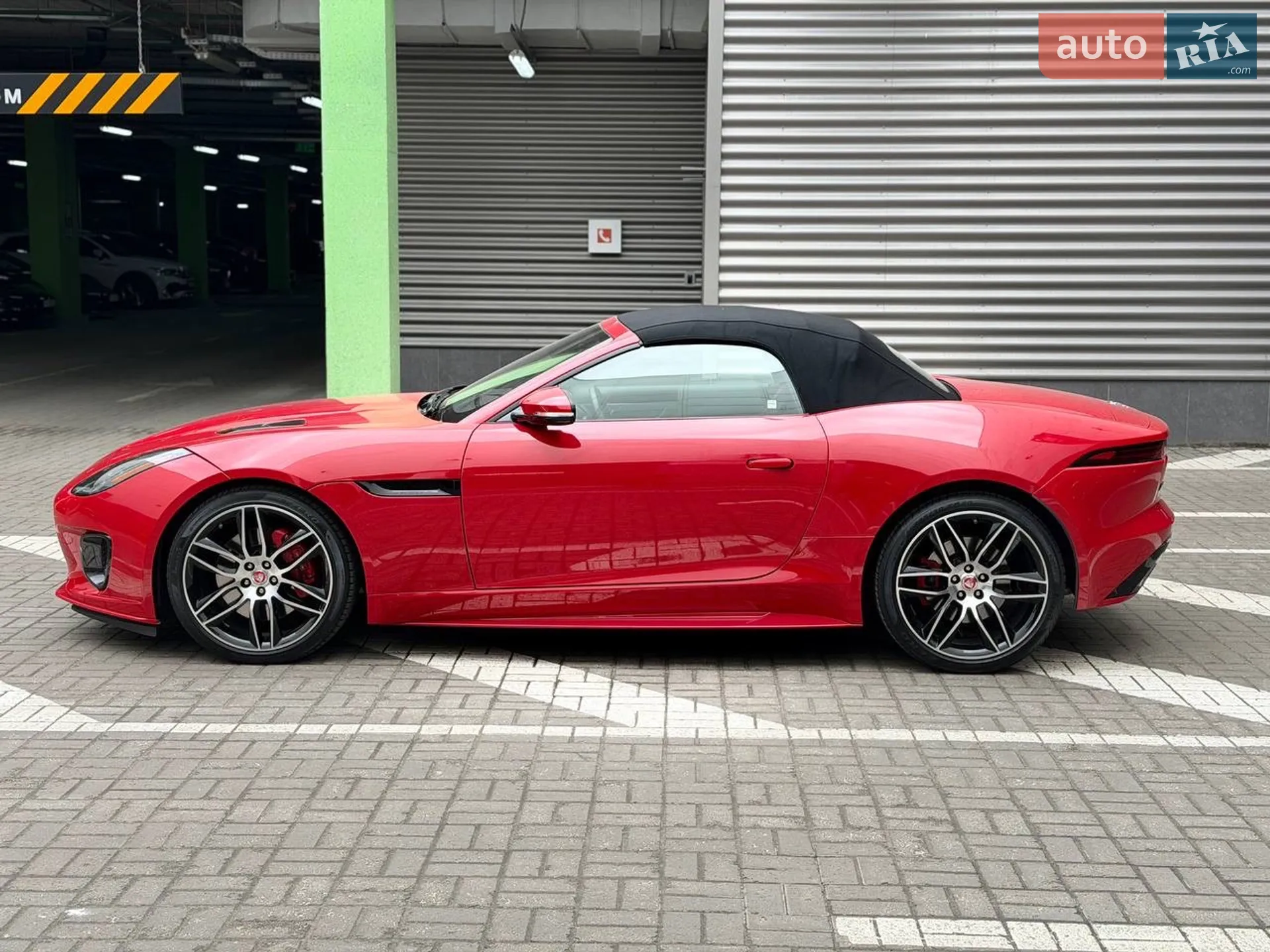 2019 Jaguar F-Type - мініатюра 5