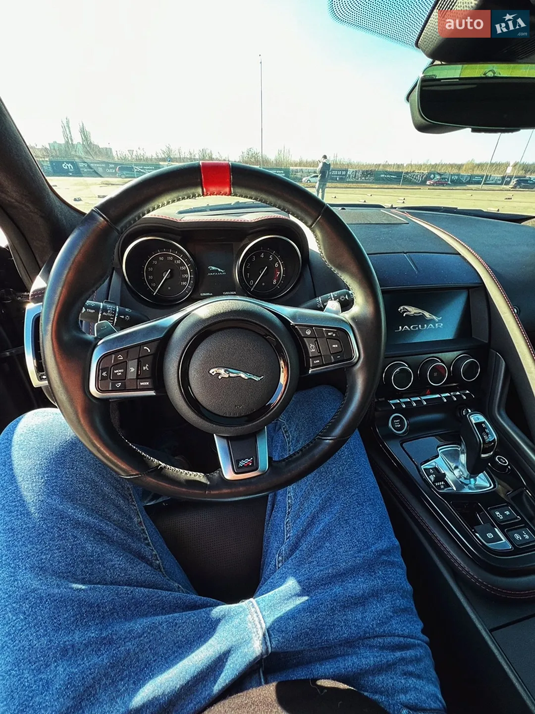 2019 Jaguar F-Type - мініатюра 2