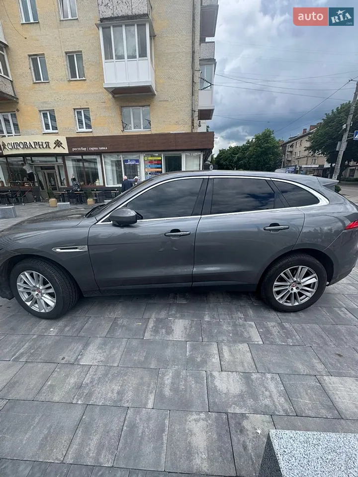 2017 Jaguar F-Pace - мініатюра 15