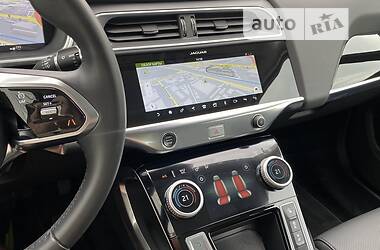Позашляховик / Кросовер Jaguar I-Pace 2019 в 