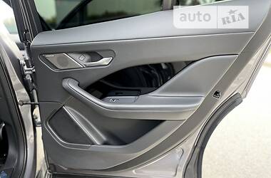 Позашляховик / Кросовер Jaguar I-Pace 2020 в 
