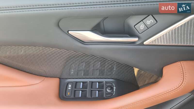 Внедорожник / Кроссовер Jaguar I-Pace 2018 в Киеве фото 56 Внедорожник / Кроссовер Jaguar I-Pace 2018 в Киеве