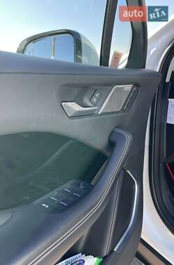 Внедорожник / Кроссовер Jaguar I-Pace 2018 в 