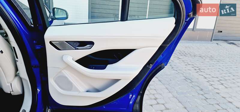Позашляховик / Кросовер Jaguar I-Pace 2019 в Тернополі