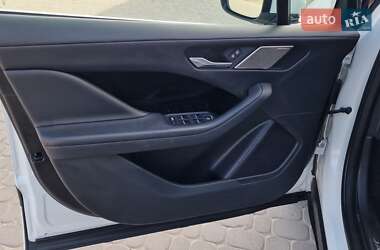 Позашляховик / Кросовер Jaguar I-Pace 2020 в 