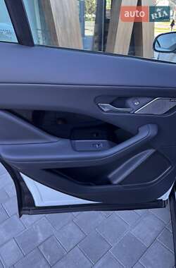 Внедорожник / Кроссовер Jaguar I-Pace 2019 в 