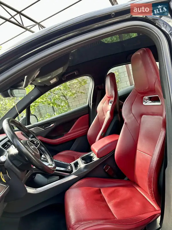 Внедорожник / Кроссовер Jaguar I-Pace 2018 в 