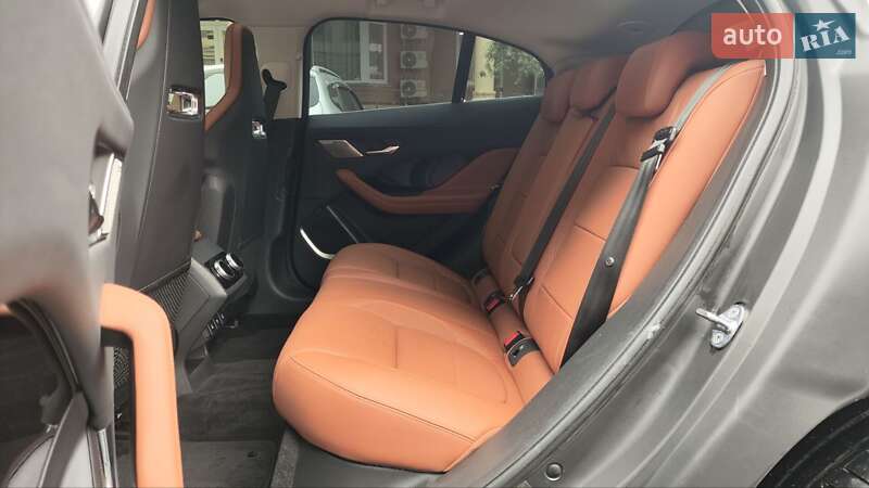 Внедорожник / Кроссовер Jaguar I-Pace 2019 в Киеве