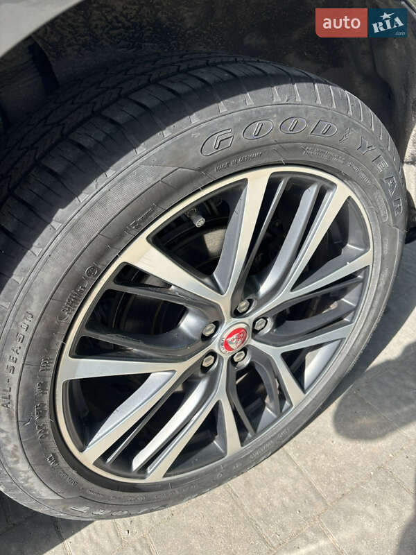 Внедорожник / Кроссовер Jaguar I-Pace 2018 в Тернополе