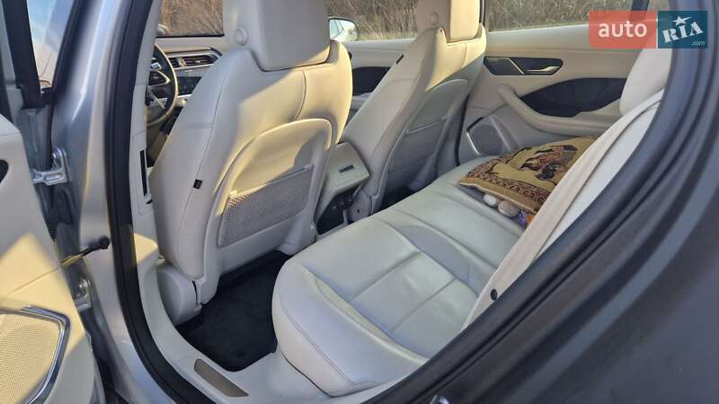 Позашляховик / Кросовер Jaguar I-Pace 2019 в Чернівцях