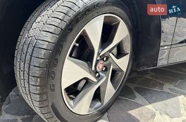 Внедорожник / Кроссовер Jaguar I-Pace 2021 в 