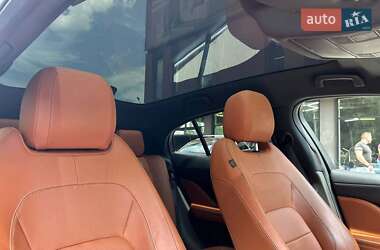 Позашляховик / Кросовер Jaguar I-Pace 2018 в 