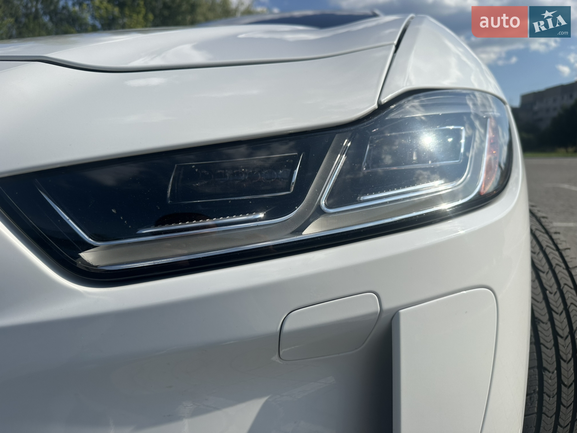 2019 Jaguar I-Pace - мініатюра 8