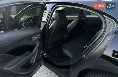 Внедорожник / Кроссовер Jaguar I-Pace 2018 в  фото 10 Внедорожник / Кроссовер Jaguar I-Pace 2018 в