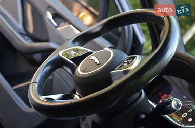 Позашляховик / Кросовер Jaguar I-Pace 2019 в 