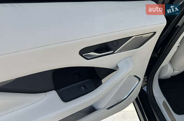 Позашляховик / Кросовер Jaguar I-Pace 2019 в 