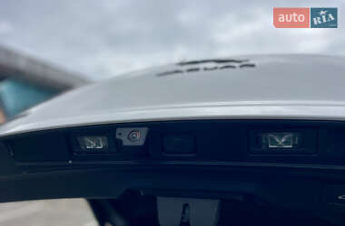 Позашляховик / Кросовер Jaguar I-Pace 2021 в 