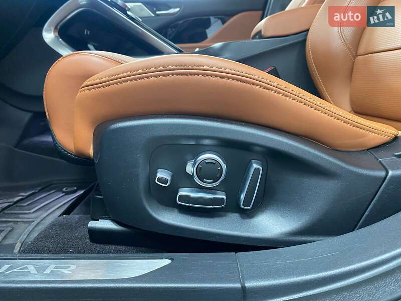 Внедорожник / Кроссовер Jaguar I-Pace 2019 в Киеве