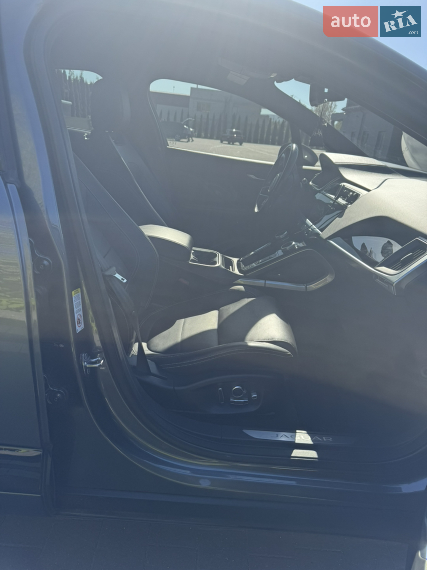 2019 Jaguar I-Pace - мініатюра 16