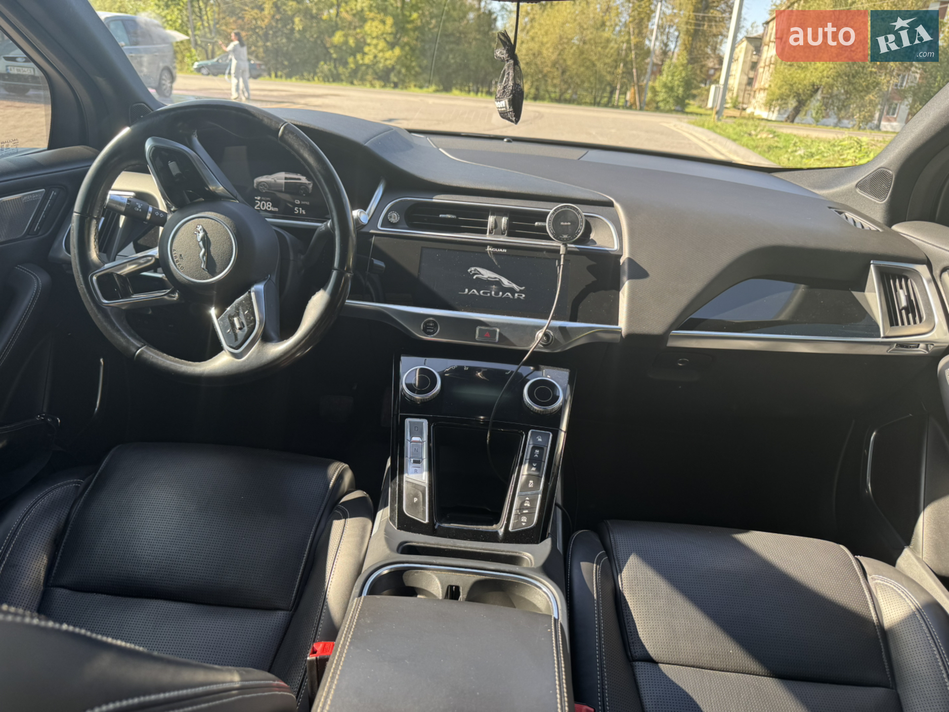 2019 Jaguar I-Pace - мініатюра 23