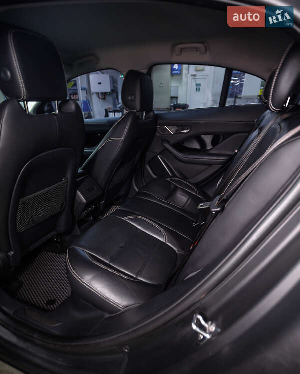 Позашляховик / Кросовер Jaguar I-Pace 2019 в Чернівцях