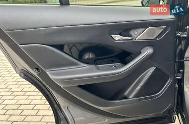 Позашляховик / Кросовер Jaguar I-Pace 2018 в 