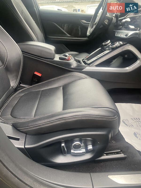 Позашляховик / Кросовер Jaguar I-Pace 2018 в Дубні