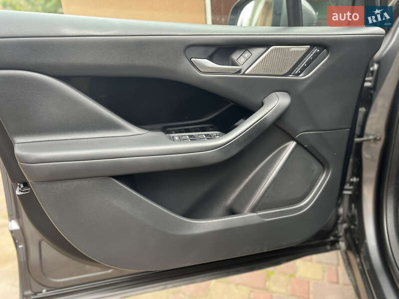 Позашляховик / Кросовер Jaguar I-Pace 2019 в Рівному