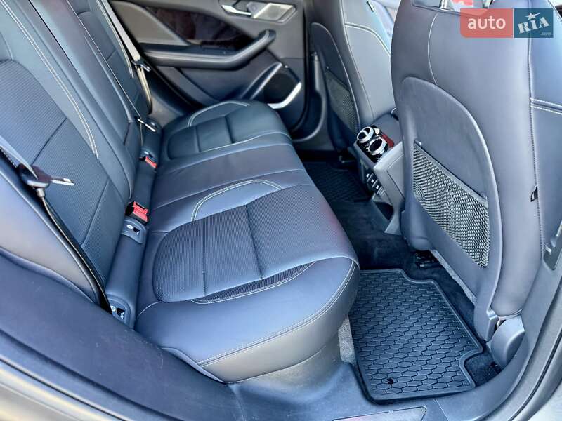 Позашляховик / Кросовер Jaguar I-Pace 2019 в Чернівцях