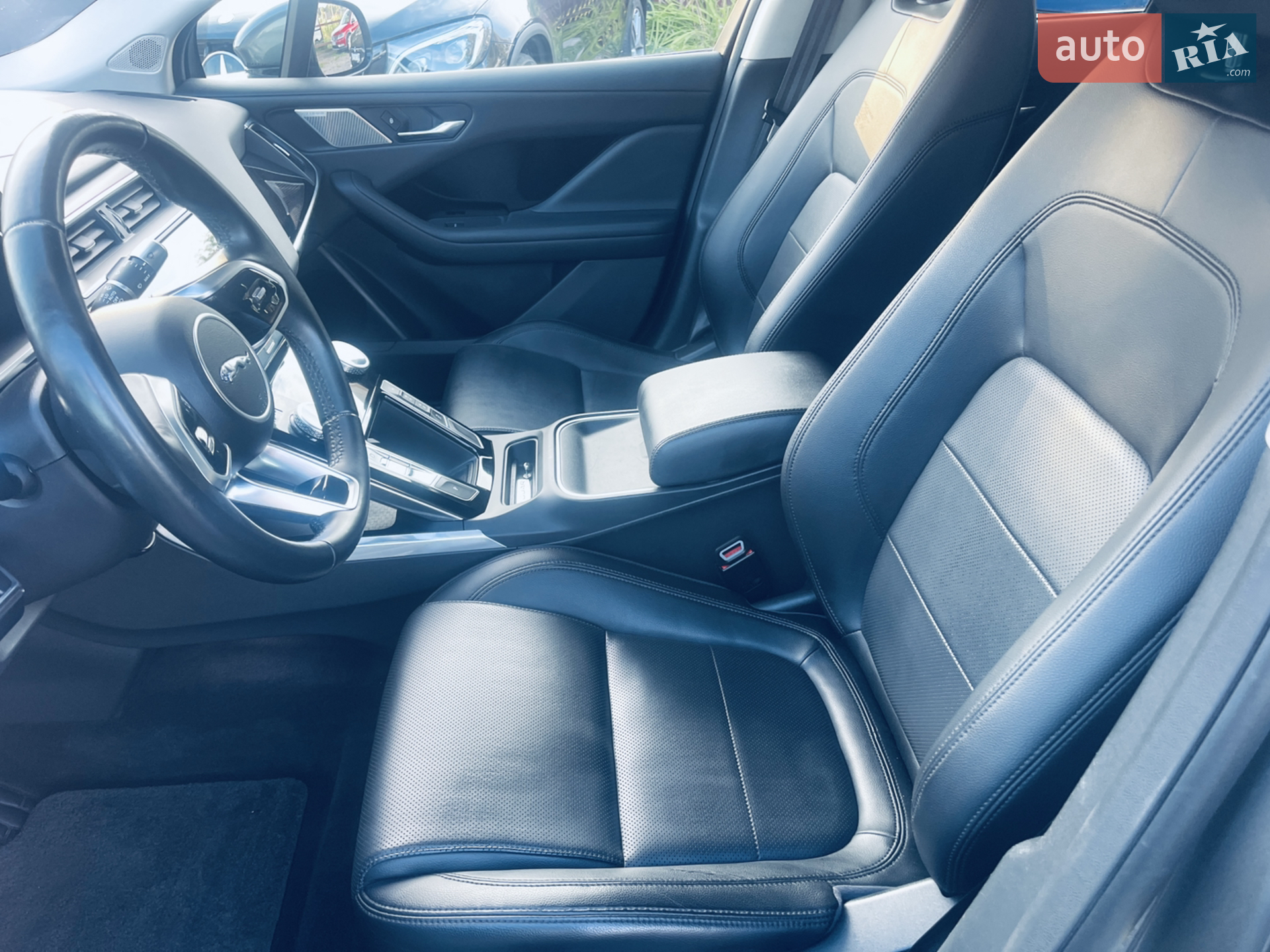2019 Jaguar I-Pace - мініатюра 12