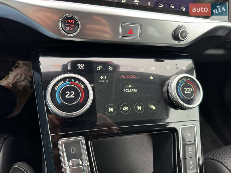 Внедорожник / Кроссовер Jaguar I-Pace 2018 в Киеве