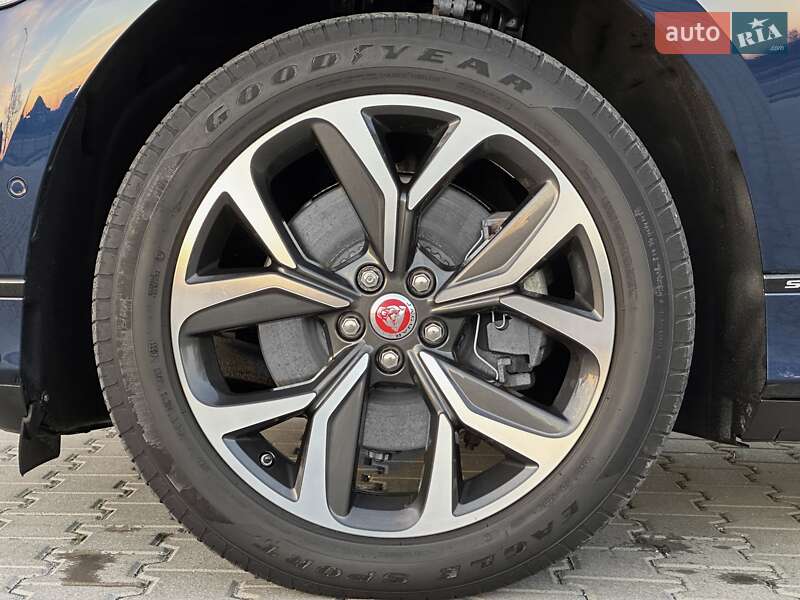 Позашляховик / Кросовер Jaguar I-Pace 2021 в Тернополі