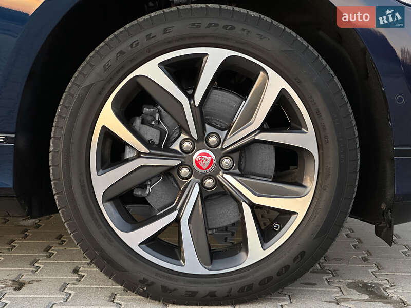 Позашляховик / Кросовер Jaguar I-Pace 2021 в Тернополі