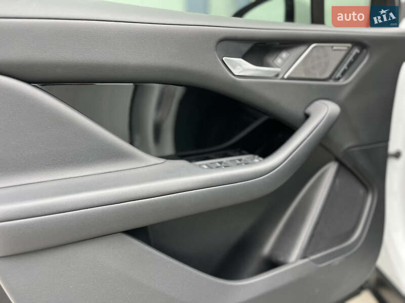 Внедорожник / Кроссовер Jaguar I-Pace 2020 в Хмельницком фото 20 Внедорожник / Кроссовер Jaguar I-Pace 2020 в Хмельницком