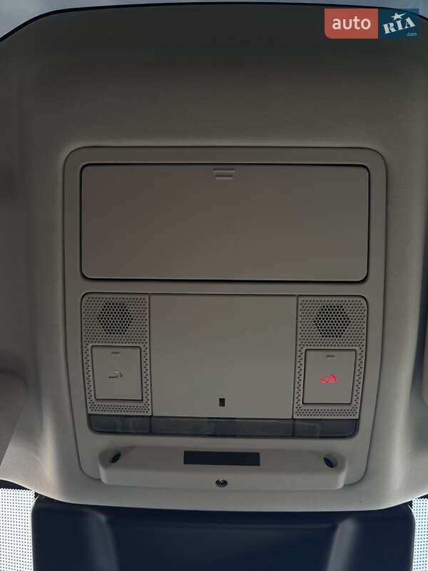 Внедорожник / Кроссовер Jaguar I-Pace 2019 в Вараше фото 13 Внедорожник / Кроссовер Jaguar I-Pace 2019 в Вараше