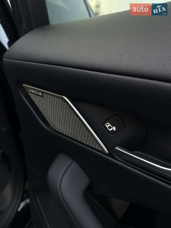 Внедорожник / Кроссовер Jaguar I-Pace 2019 в Вараше фото 30 Внедорожник / Кроссовер Jaguar I-Pace 2019 в Вараше