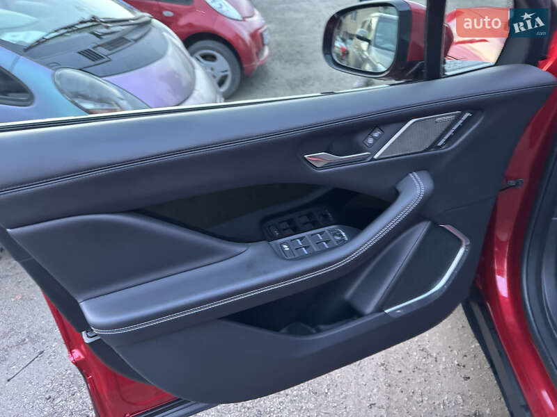 Внедорожник / Кроссовер Jaguar I-Pace 2019 в Тернополе фото 23 Внедорожник / Кроссовер Jaguar I-Pace 2019 в Тернополе