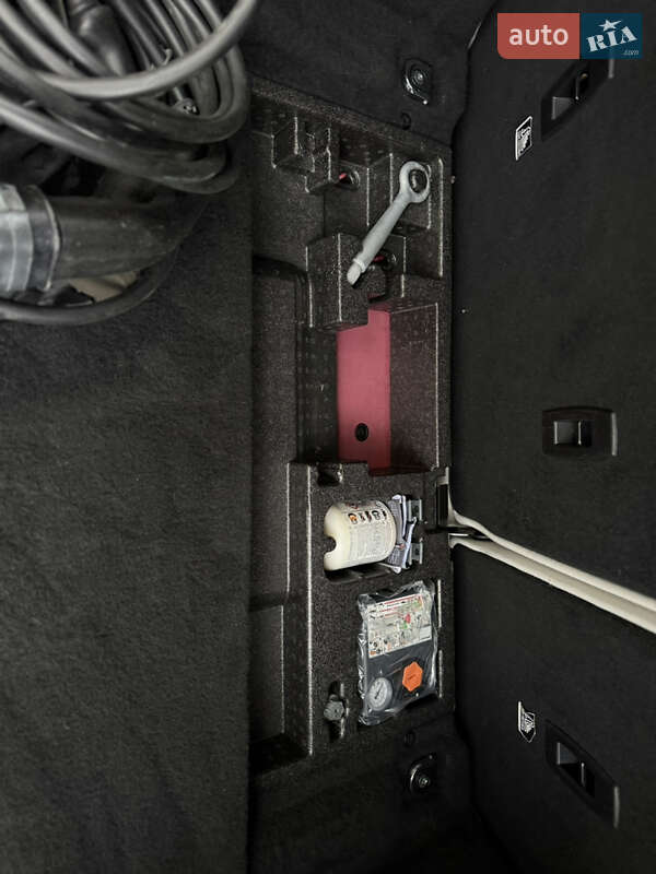 Внедорожник / Кроссовер Jaguar I-Pace 2018 в Хмельницком фото 50 Внедорожник / Кроссовер Jaguar I-Pace 2018 в Хмельницком