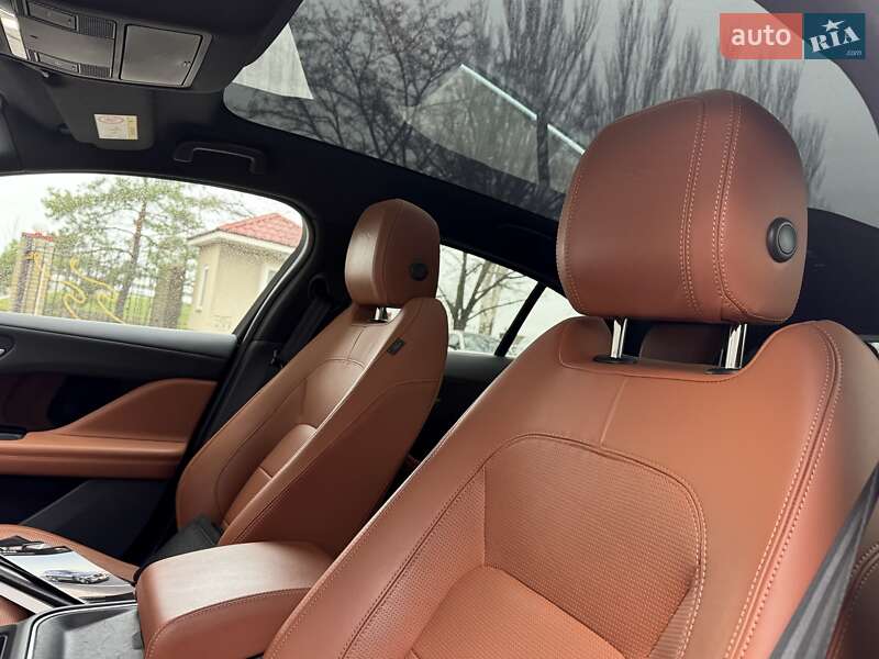 Внедорожник / Кроссовер Jaguar I-Pace 2018 в Днепре фото 13 Внедорожник / Кроссовер Jaguar I-Pace 2018 в Днепре