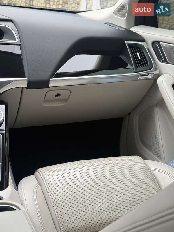 Позашляховик / Кросовер Jaguar I-Pace 2018 в Косові