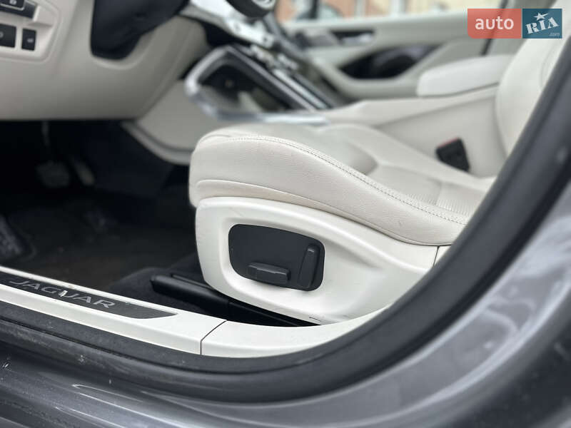 Внедорожник / Кроссовер Jaguar I-Pace 2018 в Ивано-Франковске фото 13 Внедорожник / Кроссовер Jaguar I-Pace 2018 в Ивано-Франковске