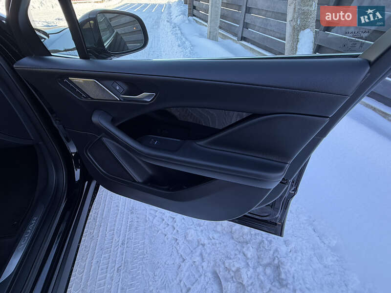 Внедорожник / Кроссовер Jaguar I-Pace 2020 в Киеве фото 66 Внедорожник / Кроссовер Jaguar I-Pace 2020 в Киеве