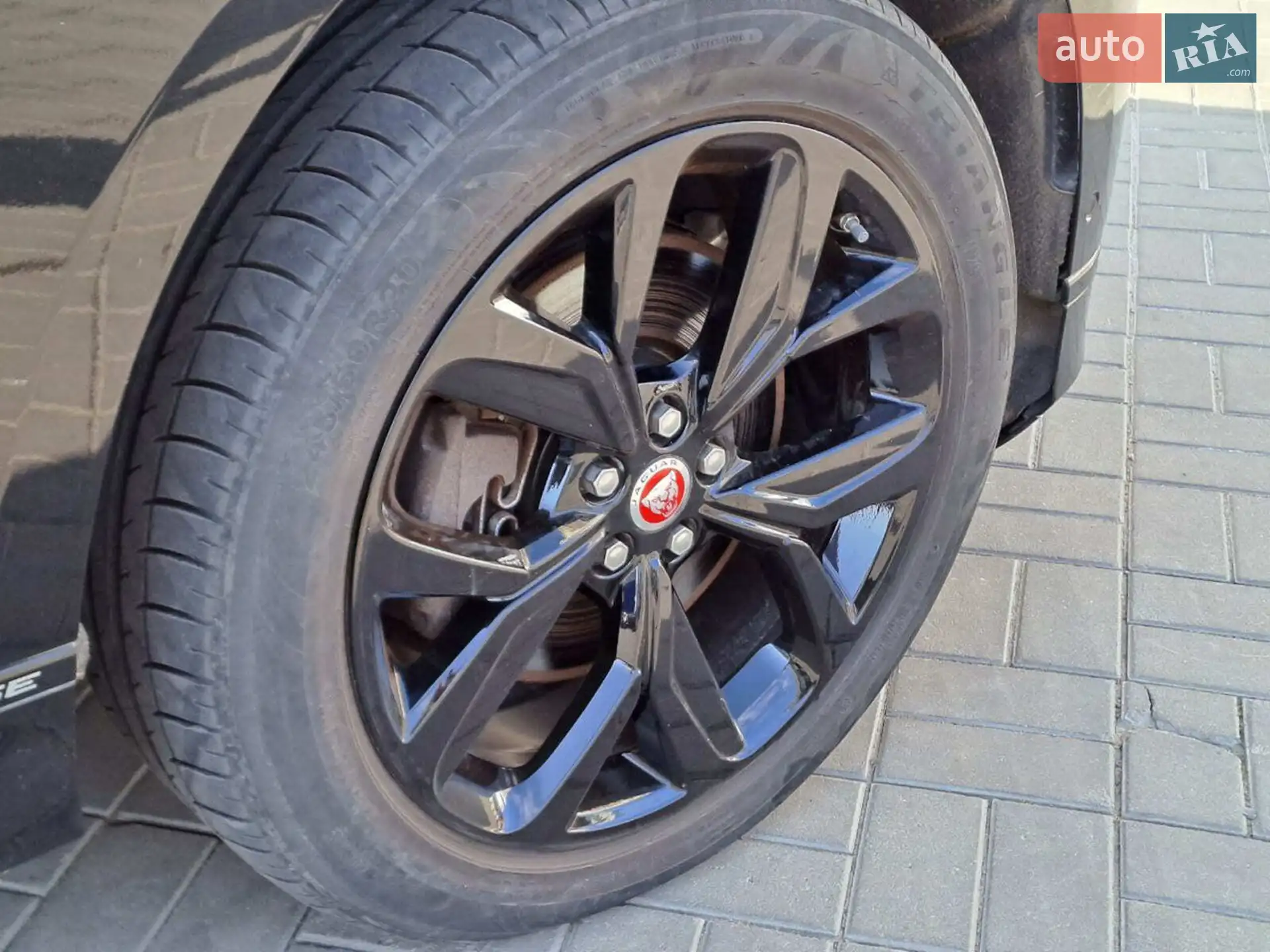 2019 Jaguar I-Pace - мініатюра 8