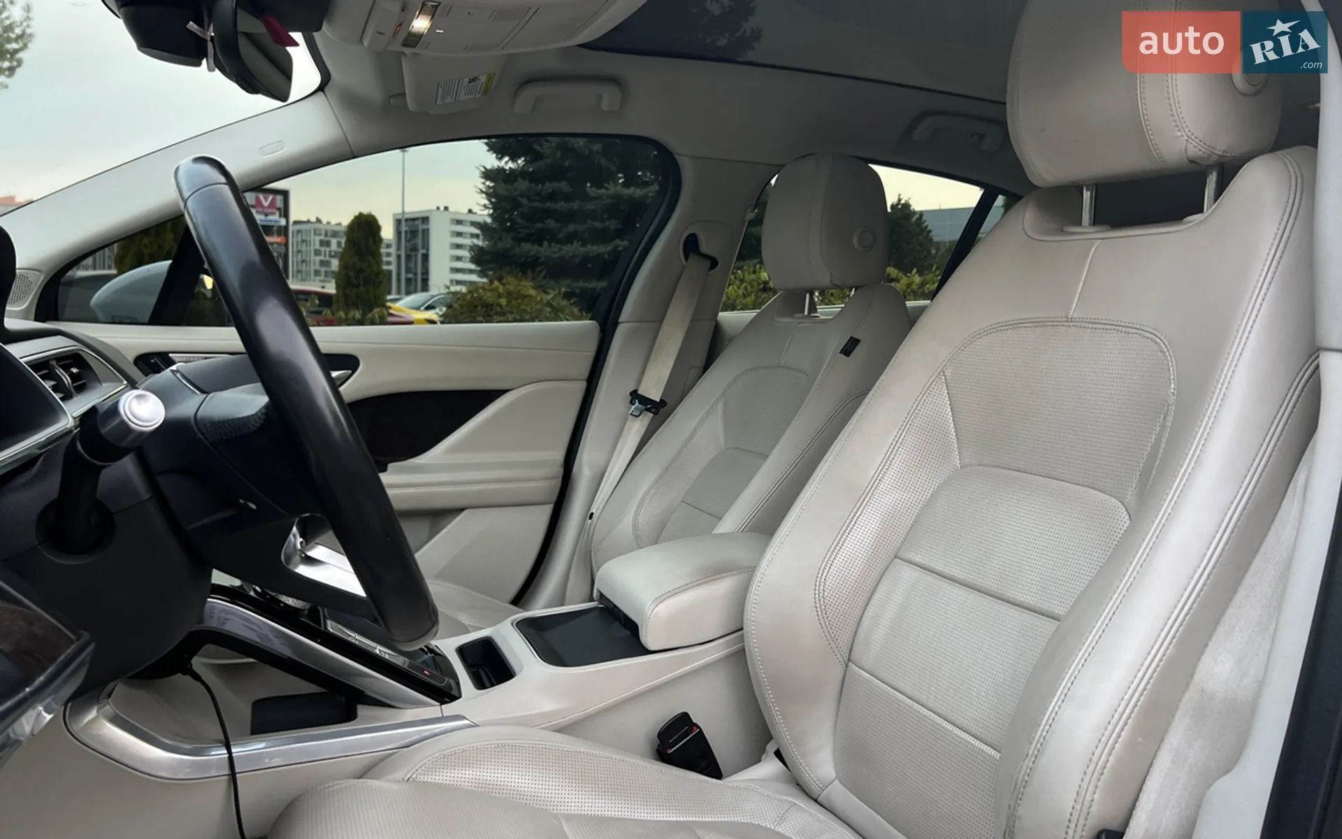 2019 Jaguar I-Pace - мініатюра 9