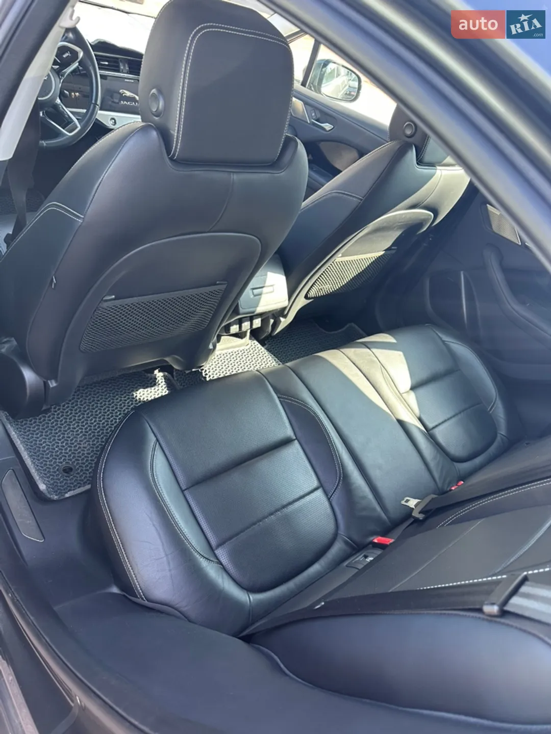 2019 Jaguar I-Pace - мініатюра 4