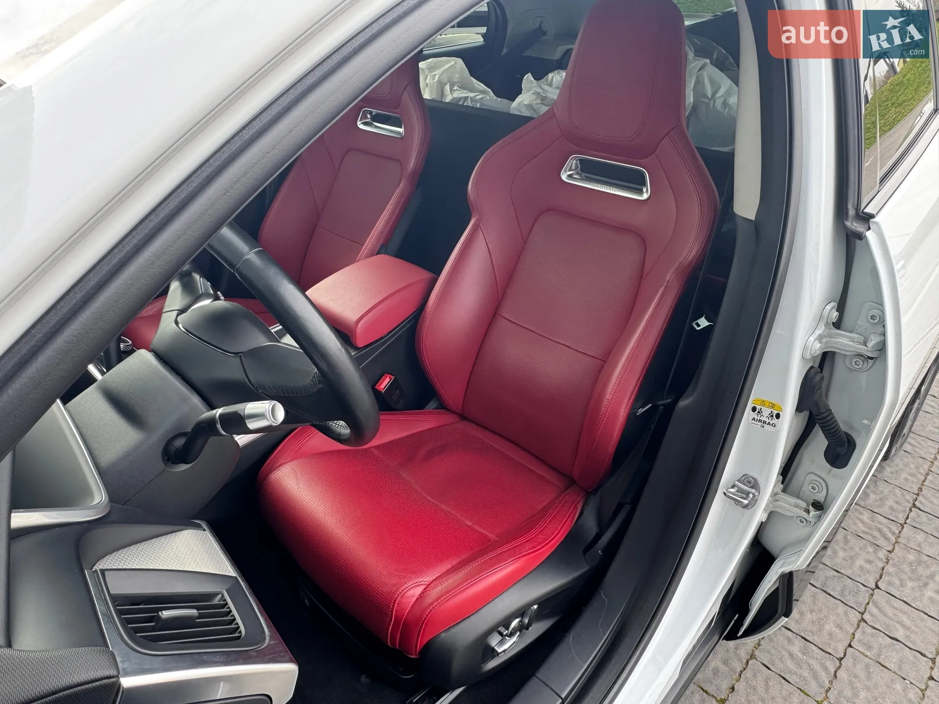 2019 Jaguar I-Pace - мініатюра 17