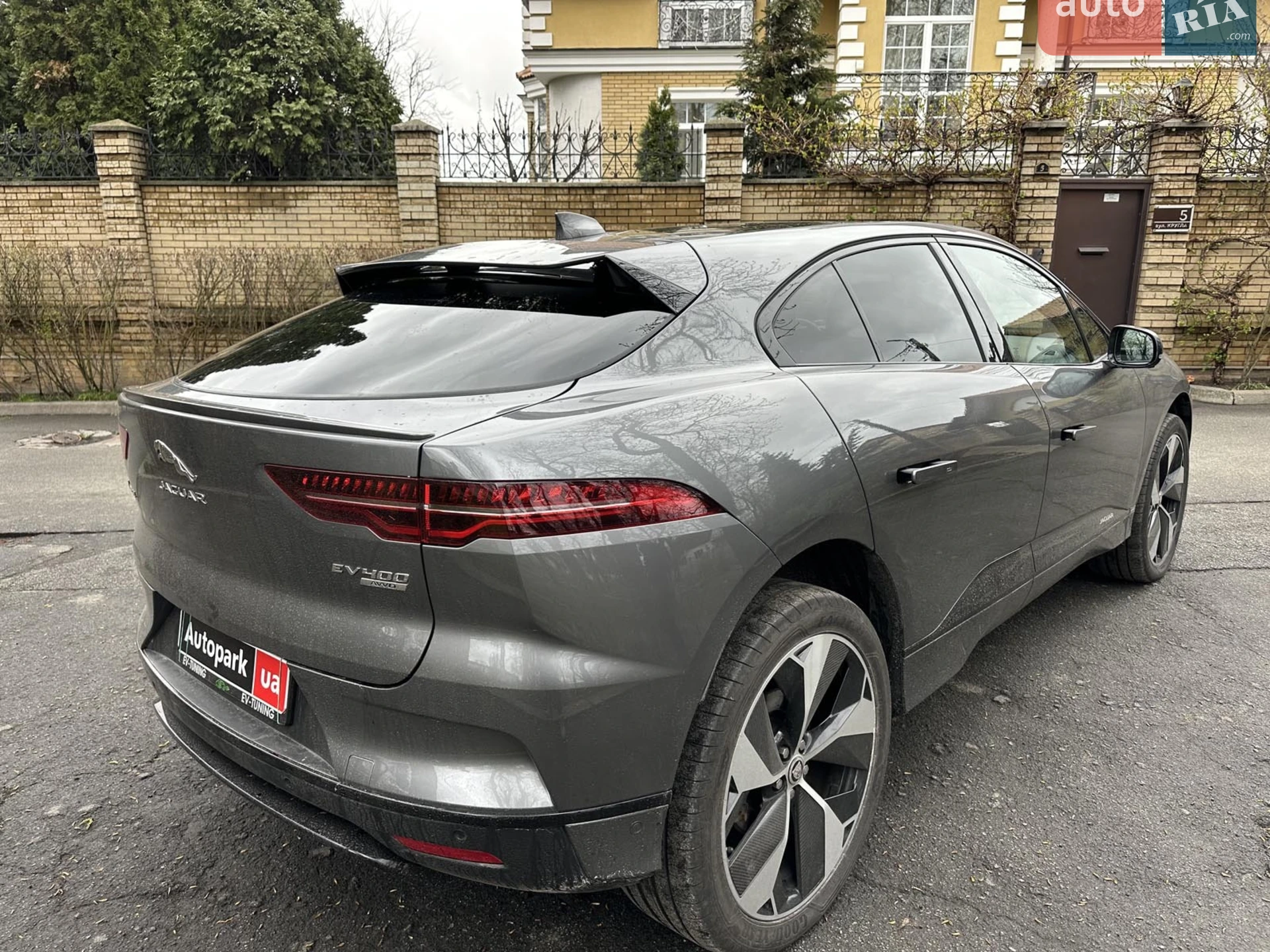 2019 Jaguar I-Pace - мініатюра 8