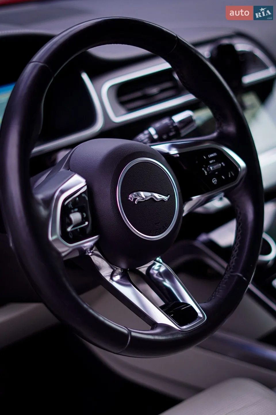 2019 Jaguar I-Pace - мініатюра 14