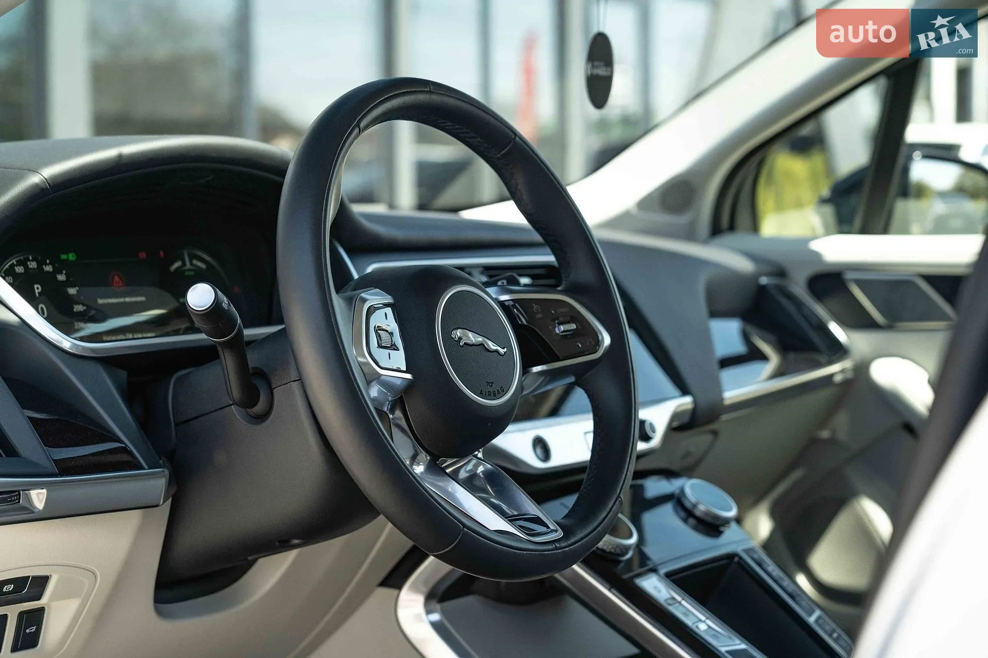 2023 Jaguar I-Pace - мініатюра 24